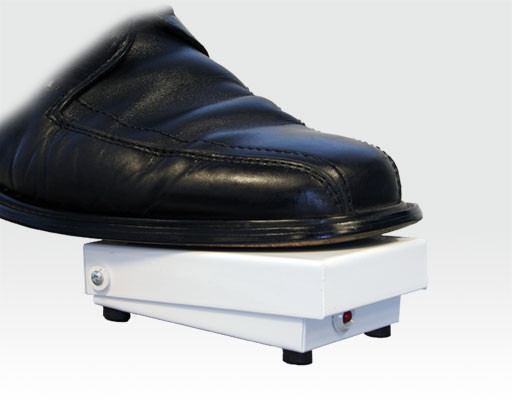 Fuß-Panikschalter mit optischer Auslösung - Funkschnittstelle F1 SSAMControl DIO52