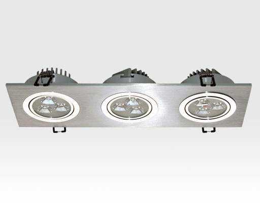 9W LED Einbau Spotleuchte Alu gebürstet rechteckig Warm Weiß / 2700-3200K 585lm 230VAC IP40 35Grad -Ausstellungsstück mit kleinen Schönheitsfehler